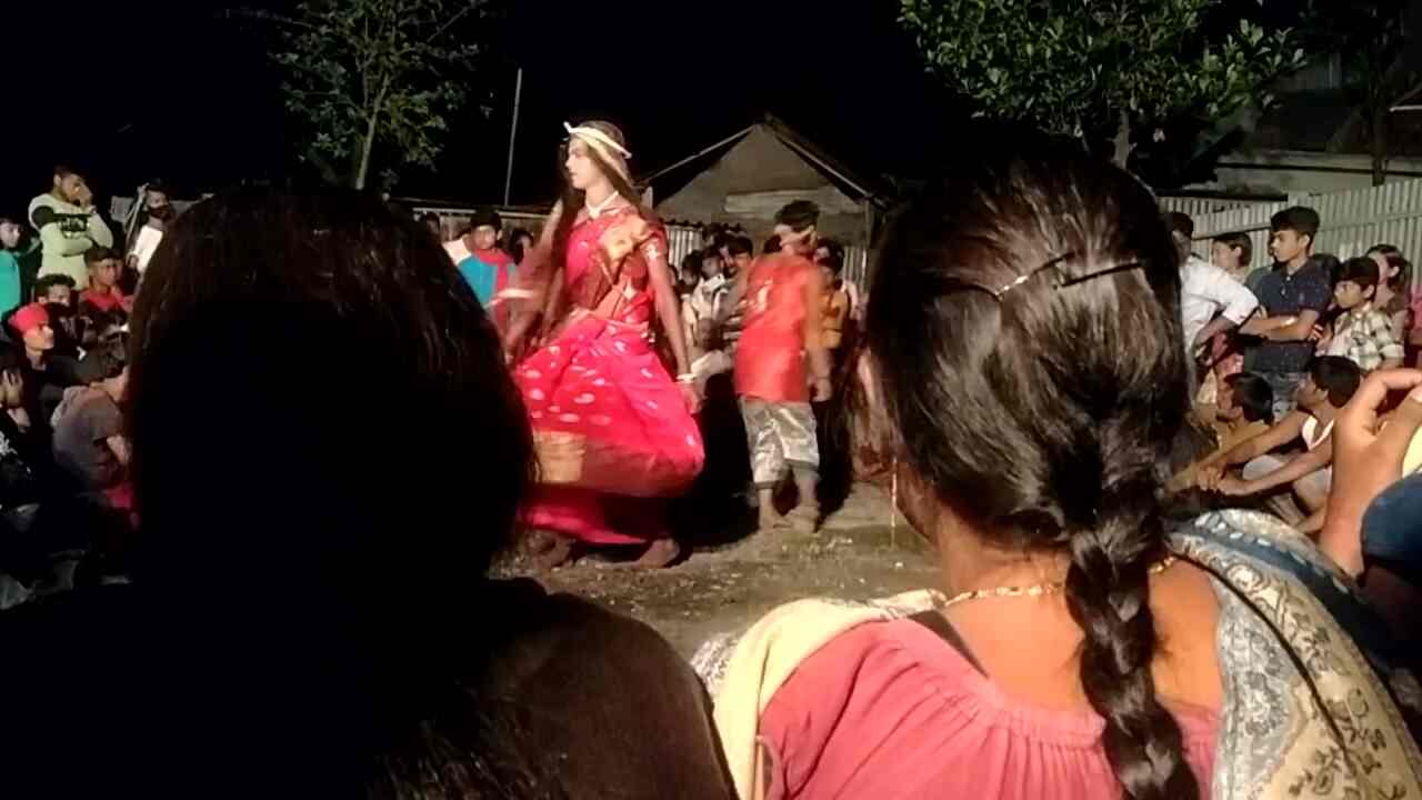 Titli Studio & Mobile Center in Hatiadanga,Siliguri Best Instant