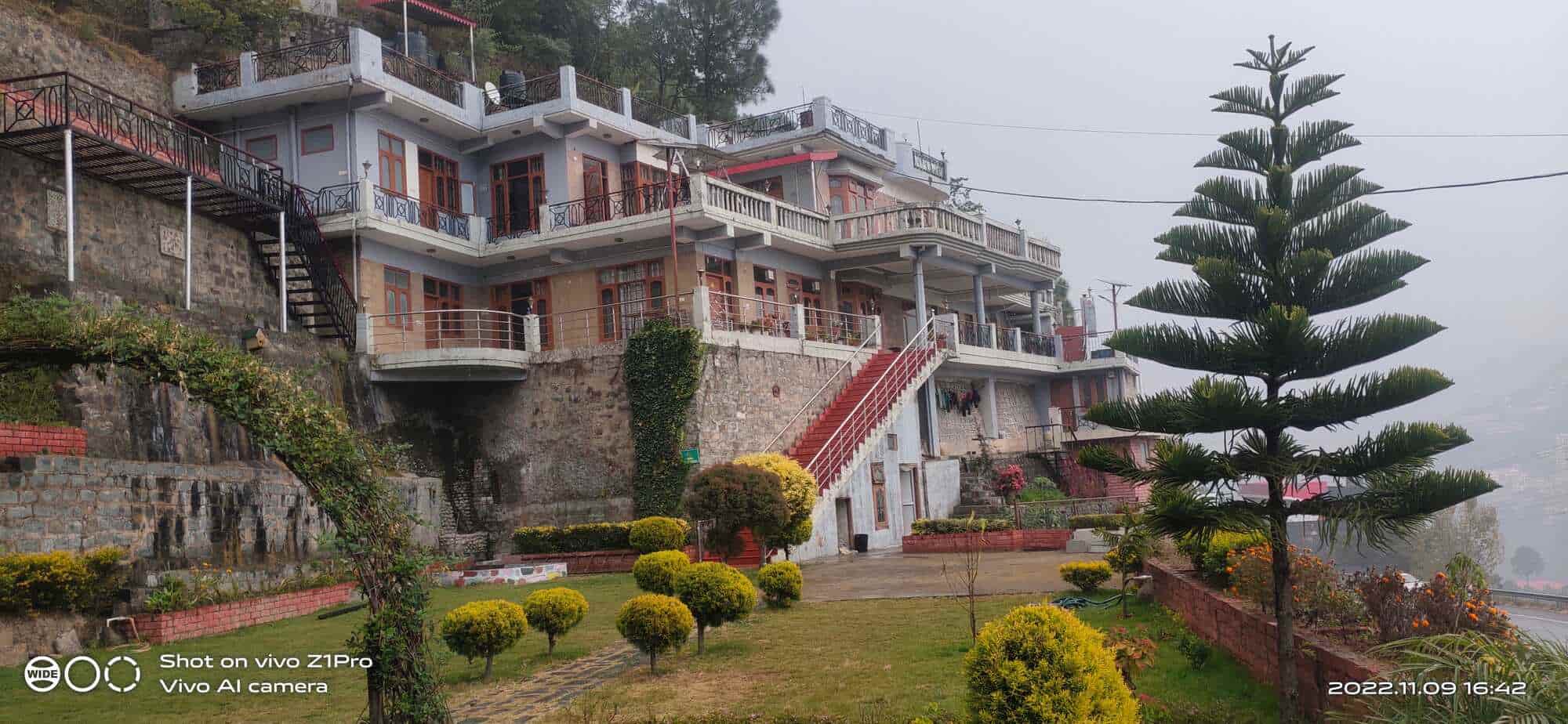Book Valley View Homestay in Mauri,Solan - Best Home Stay near me in Solan  - Justdial