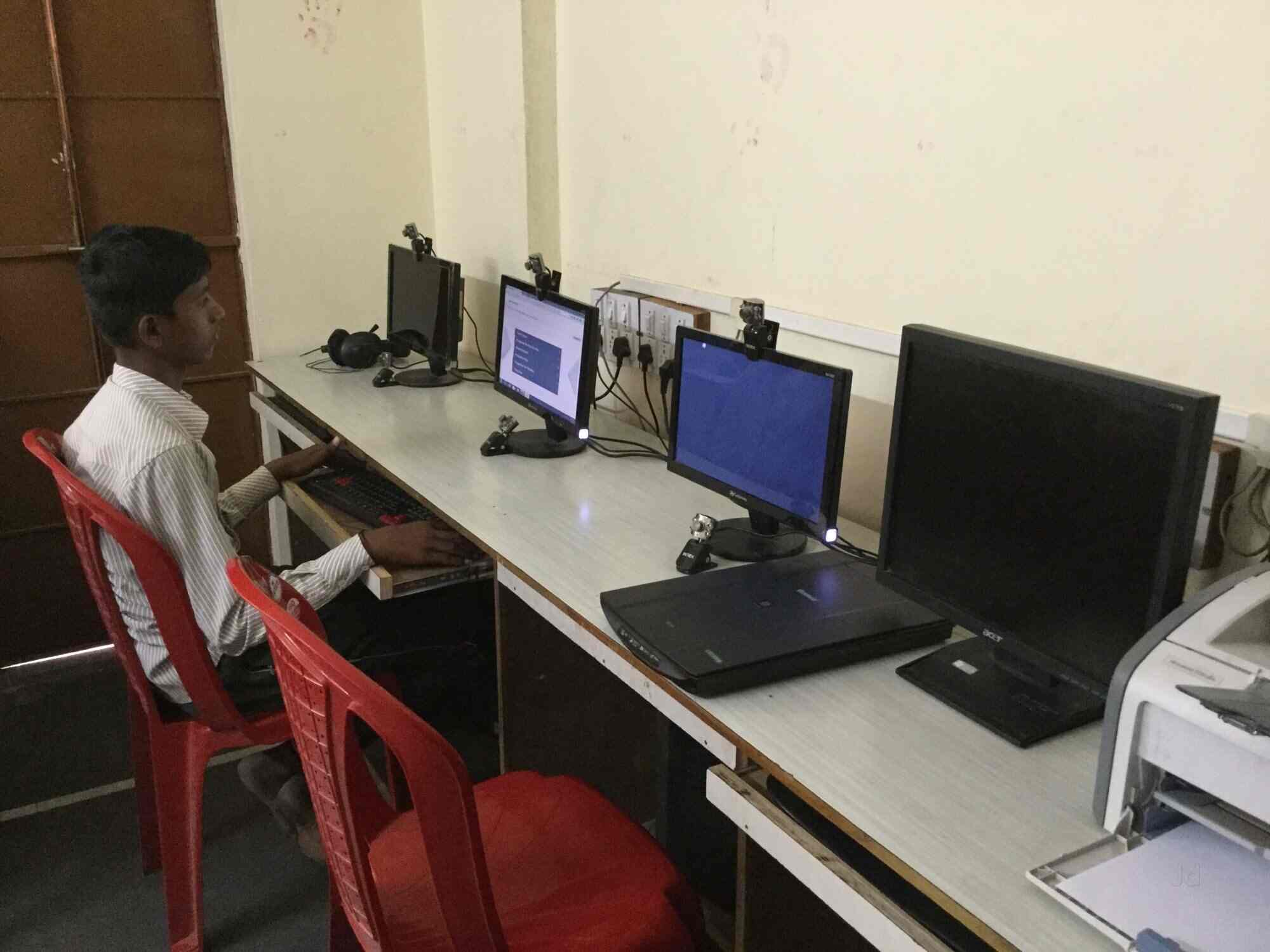 Vtech Computer Institute in Solapur MIDC,Solapur Best Computer Training Institutes in Solapur