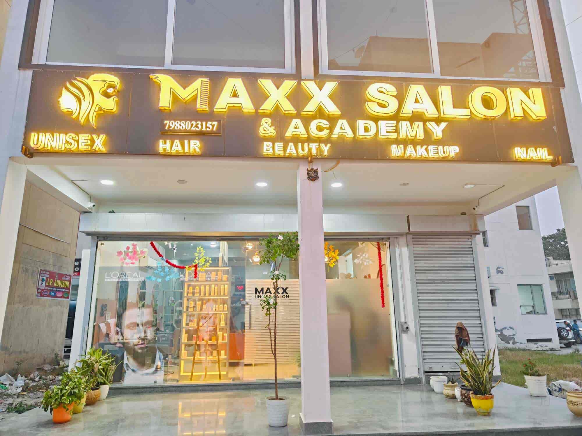 Maxx Unisex Salon & Academy in Sonipat Sector 19,Sonepat - Best Beauty