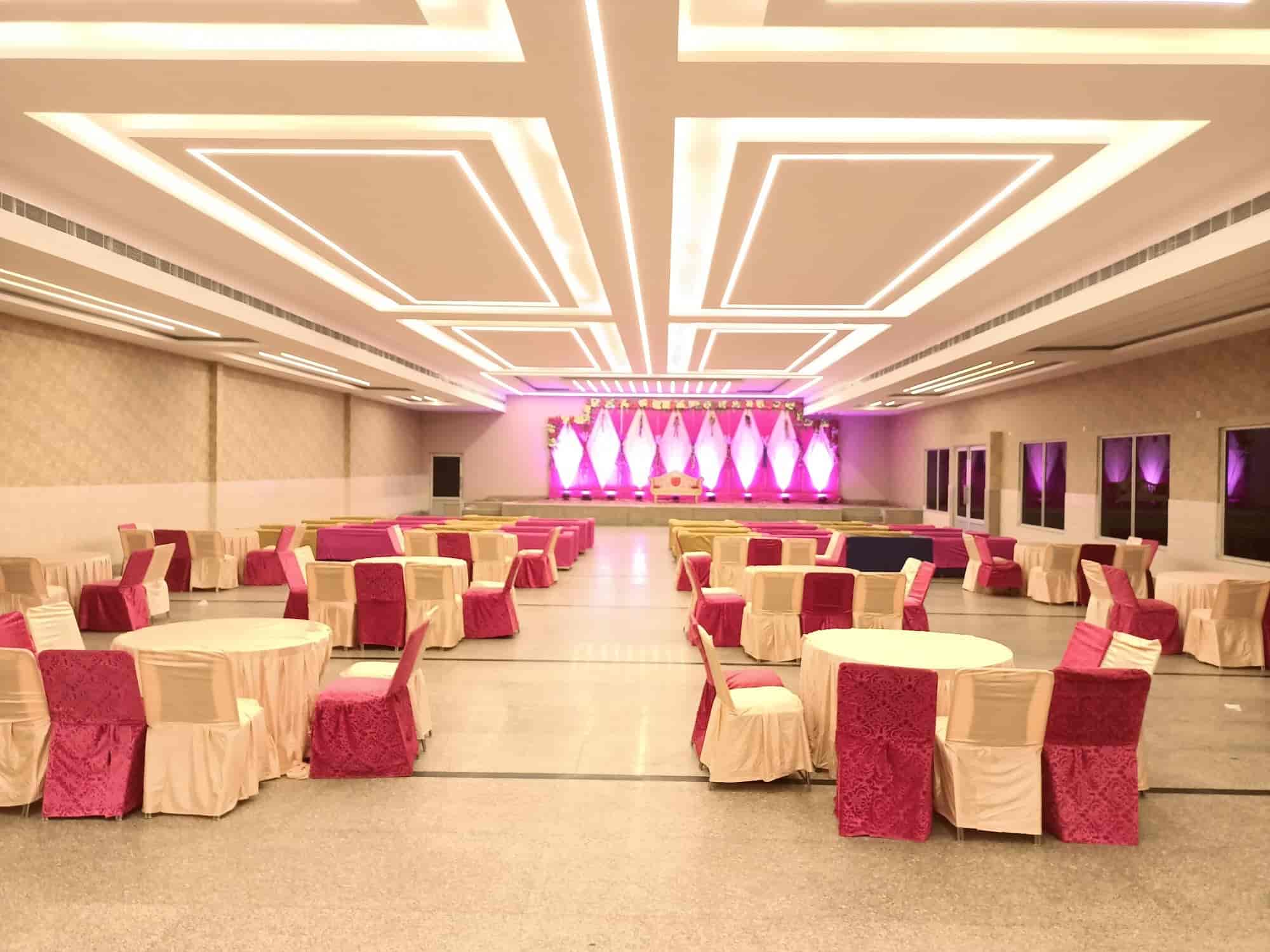 Akashdeep Lawns in Chahal Chowk,Sri Ganganagarrajasthan Best Banquet