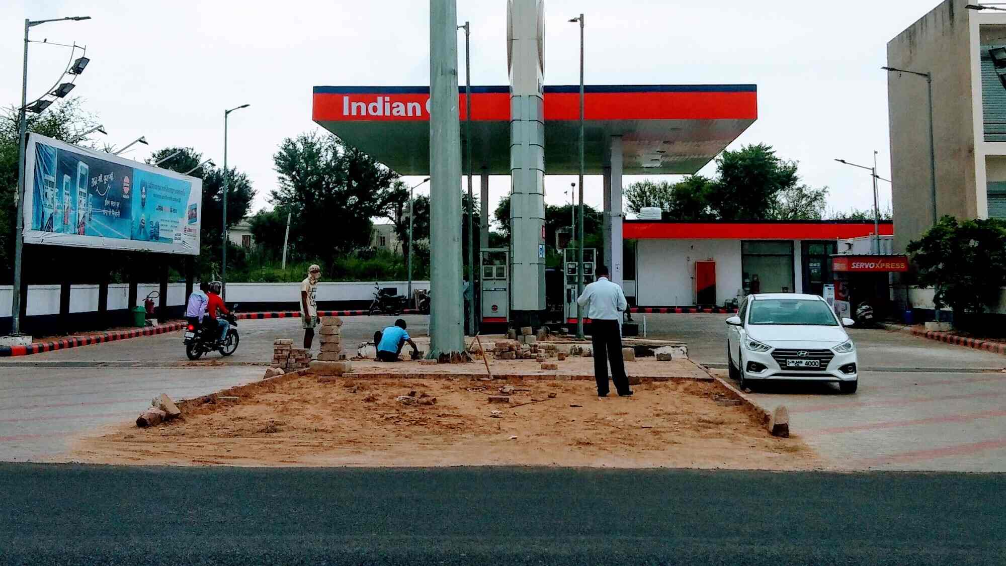 Top Petrol Pumps in Ralawata Best Petrol Filling Stations near me