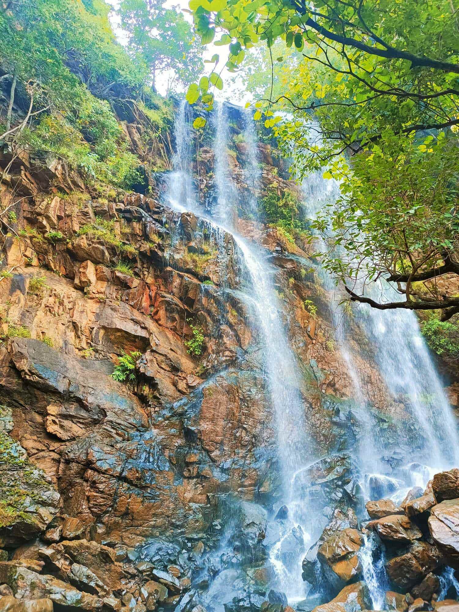Bandhkhaman Waterfall in Rajganpur,Sundargarh - Best Tourist