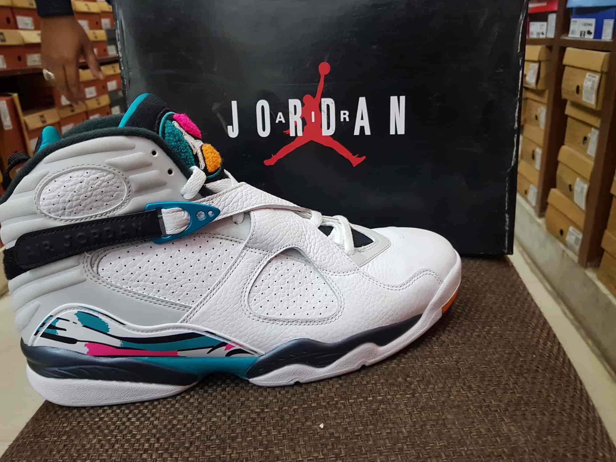 Gt Vikas Shoes in Lal Gate,Surat Best Leather Safety Shoe Dealers in Surat Justdial