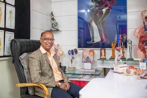 Koylak kiygan ayollar porno video Jinsiy pozitsiyalar jadvallari