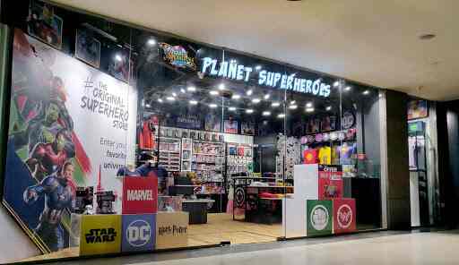 Planet Superheroes, Dumas Road - T 