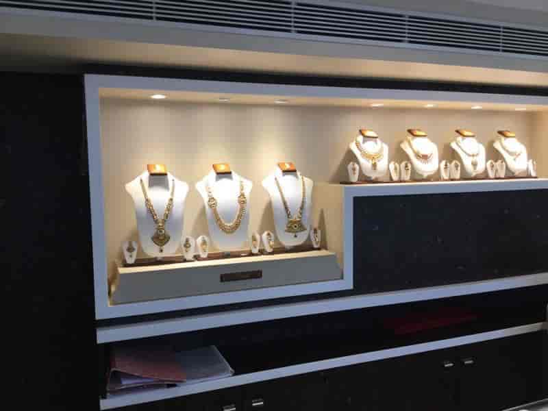 Priti diamond and gold jewellery store