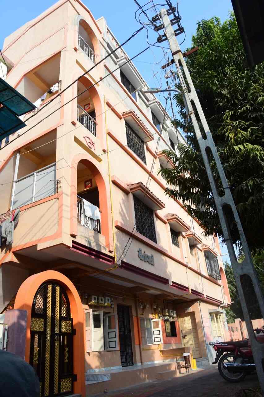 Top Paying Guest in Rander,Surat Best Boys Paying