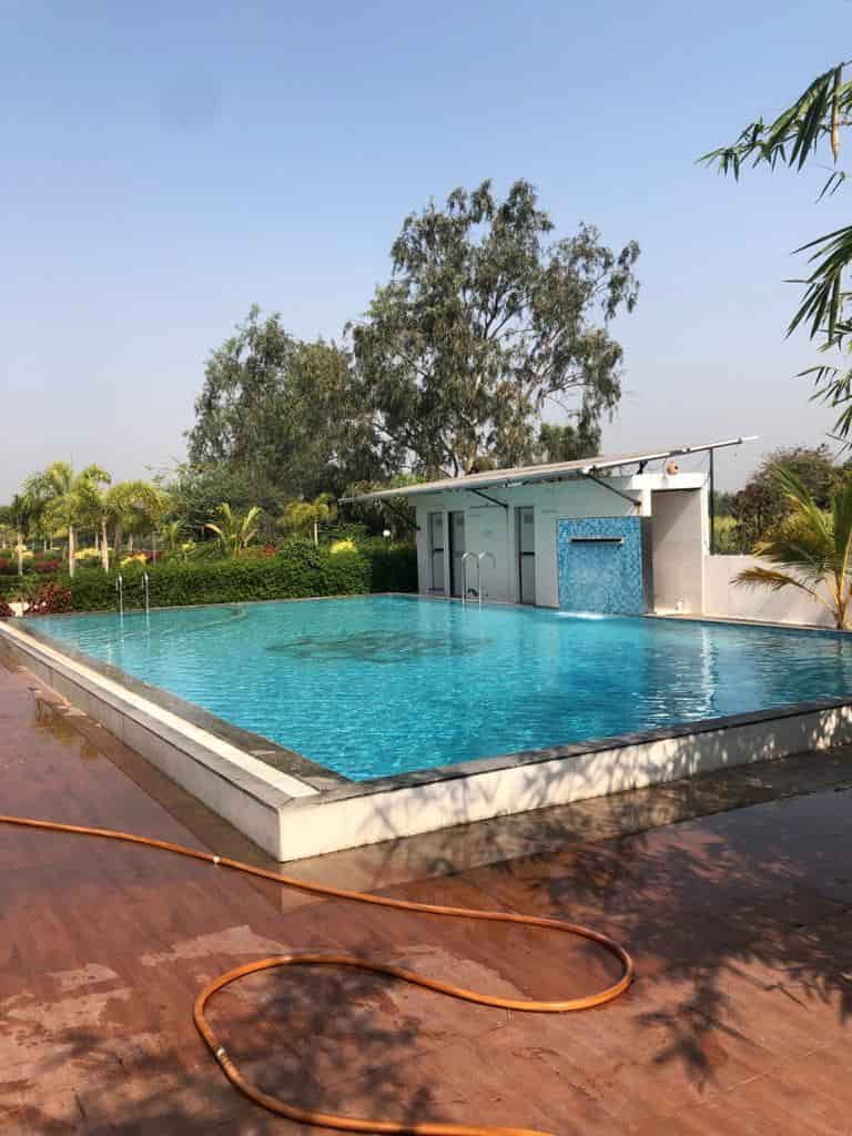 Top Farm House On Hire in Pinjrat, Surat Best Farm House For Vacation