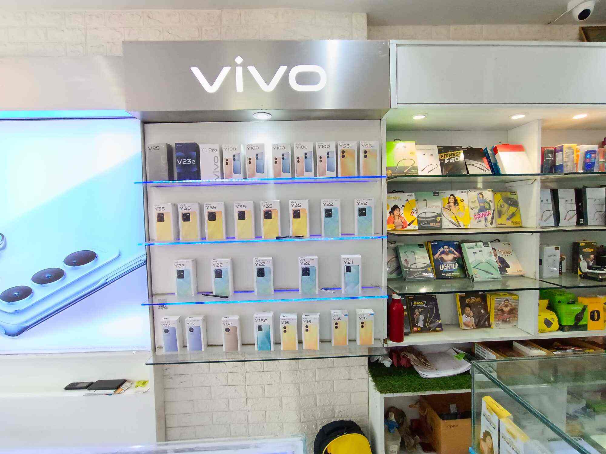 Babji Mobile & Service in Udhna,Surat Best SamsungMobile Phone