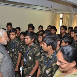 Yalangoch etuk ayollarning uxlayotgan fotosuratlari