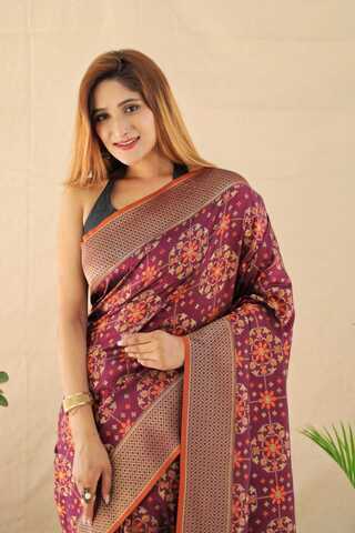 Buy Only Vimal Self Design Fashion Georgette Saree online | Looksgud.in