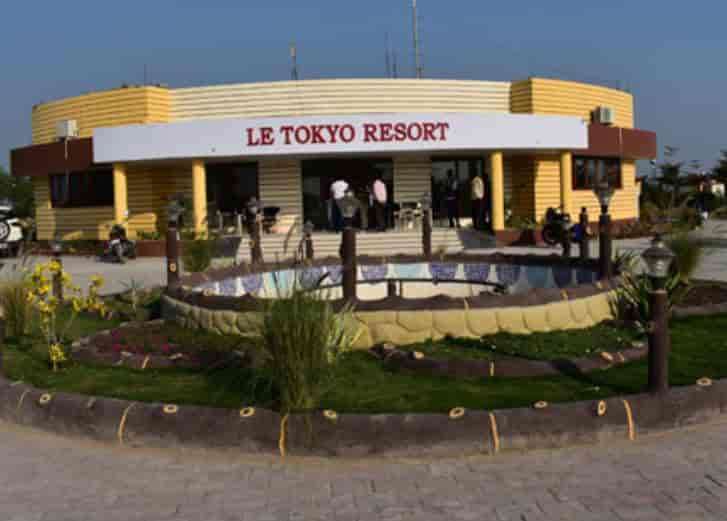 Top Resorts In Limbdi Surendranagar Best Beach Resorts Justdial From opulent luxury hotels to kitschy boutique hotels surendranagar has many attractions to explore with its fascinating past, intriguing present and exciting future. top resorts in limbdi surendranagar