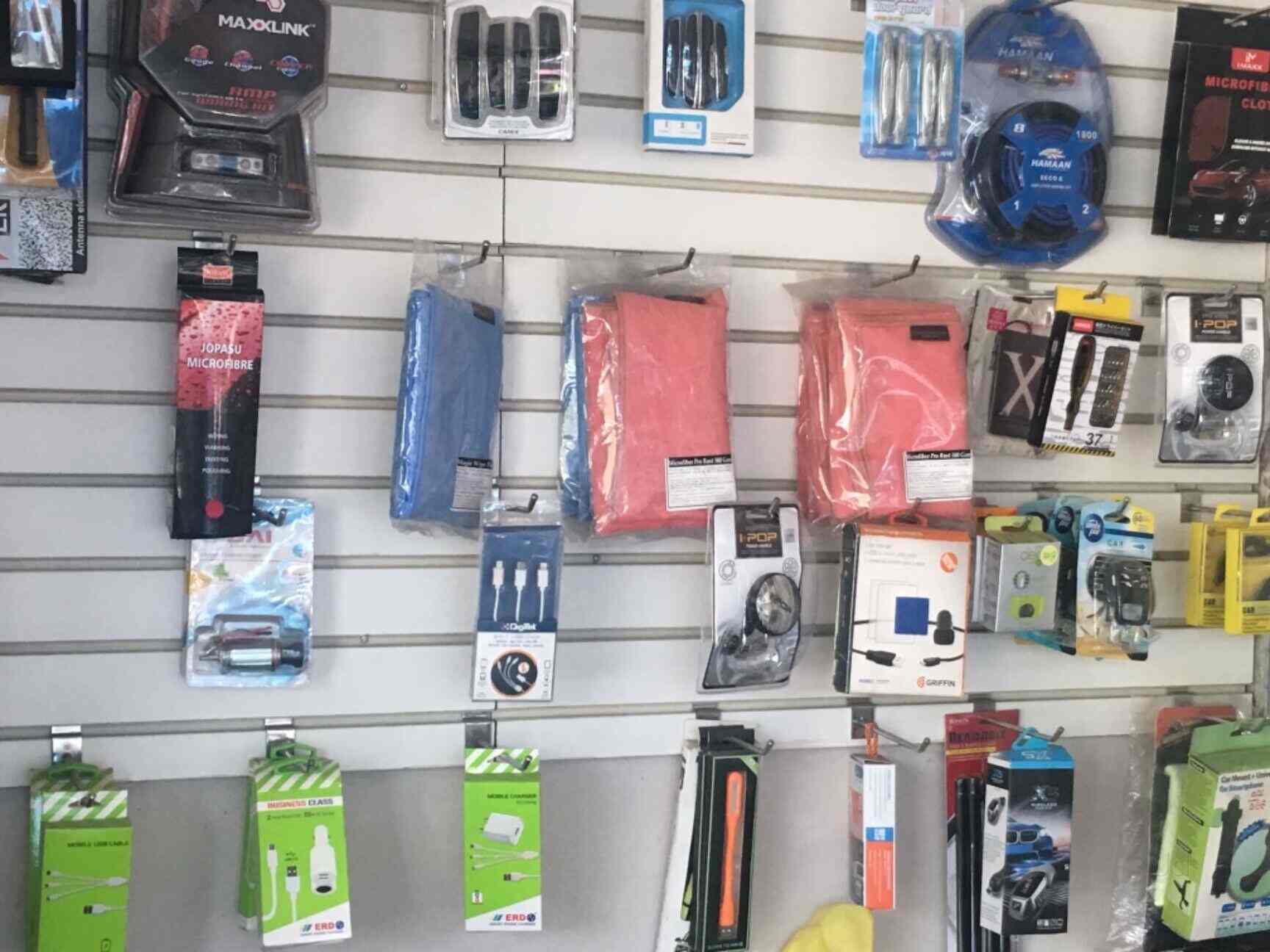 Cars Cafe in ManpadaThane West,Mumbai Best FordCar Accessory