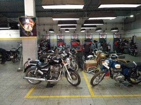 Soniya motors royal deals enfield