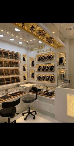 Tanishq showroom in mulund store