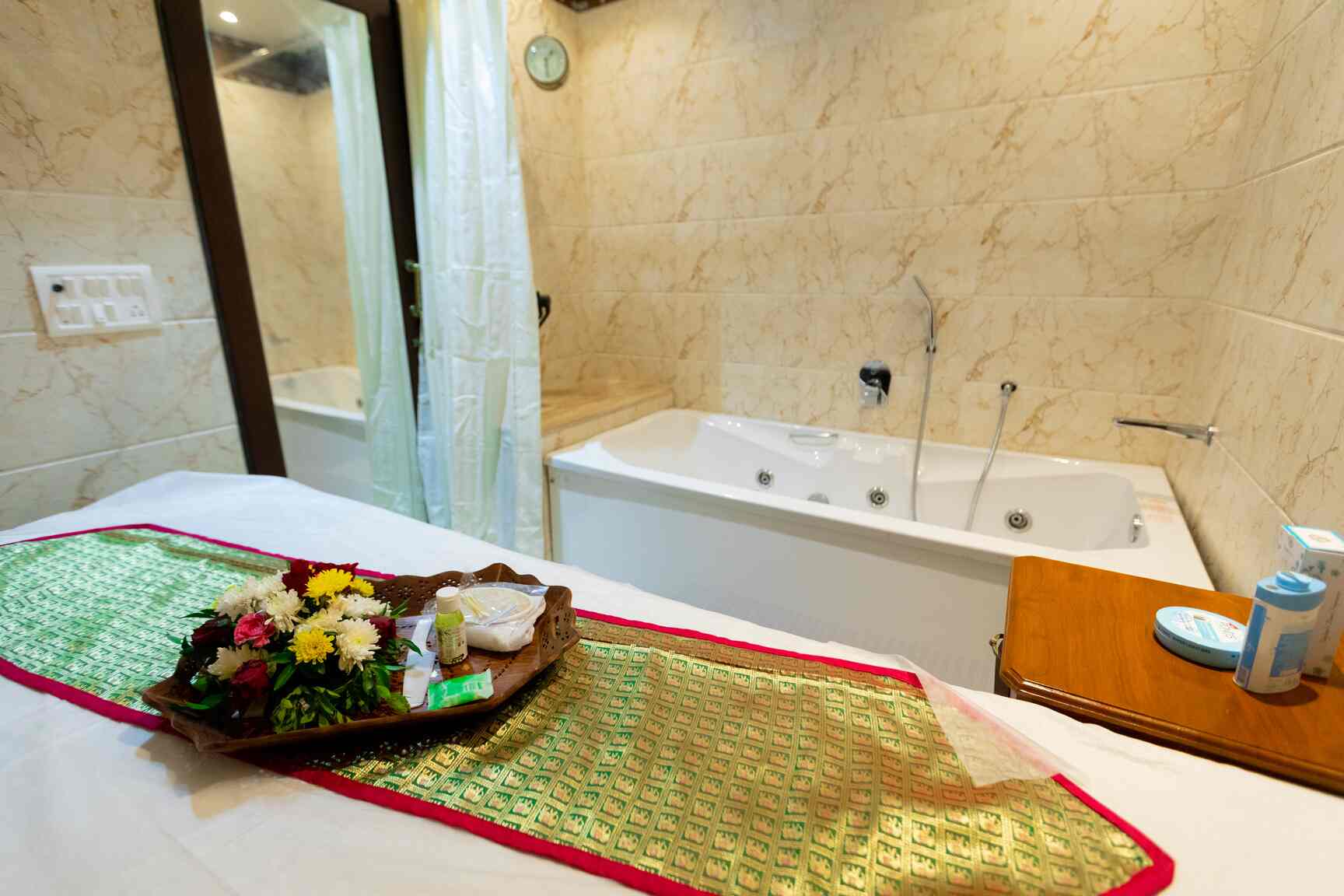 Top Thai Massage Spas near Korum Mall-Thane West - Best Thai Spa