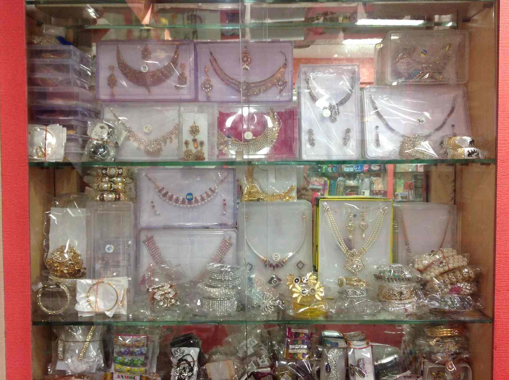 Top Voylla Imitation Jewellery Retailers in Nashik Best Voylla