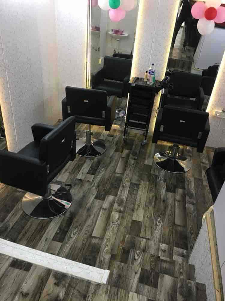 Magic Pro Family Salon in Ulhasnagar No 5,Mumbai Best Salons in