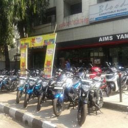 Yamaha second hand bike showroom sale