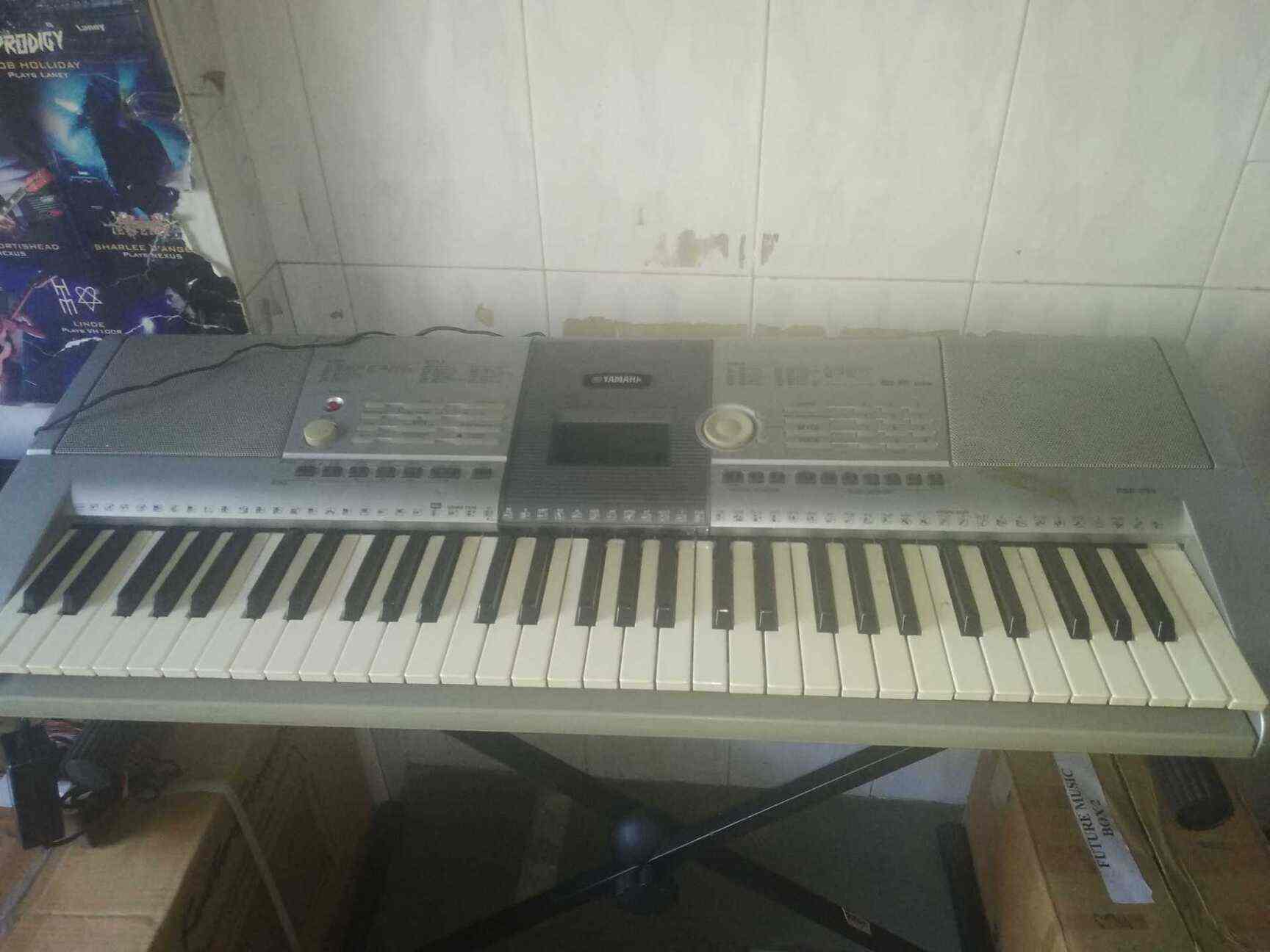 Top Guitar Dealers in Kalyan West Best Guitar Shops Justdia