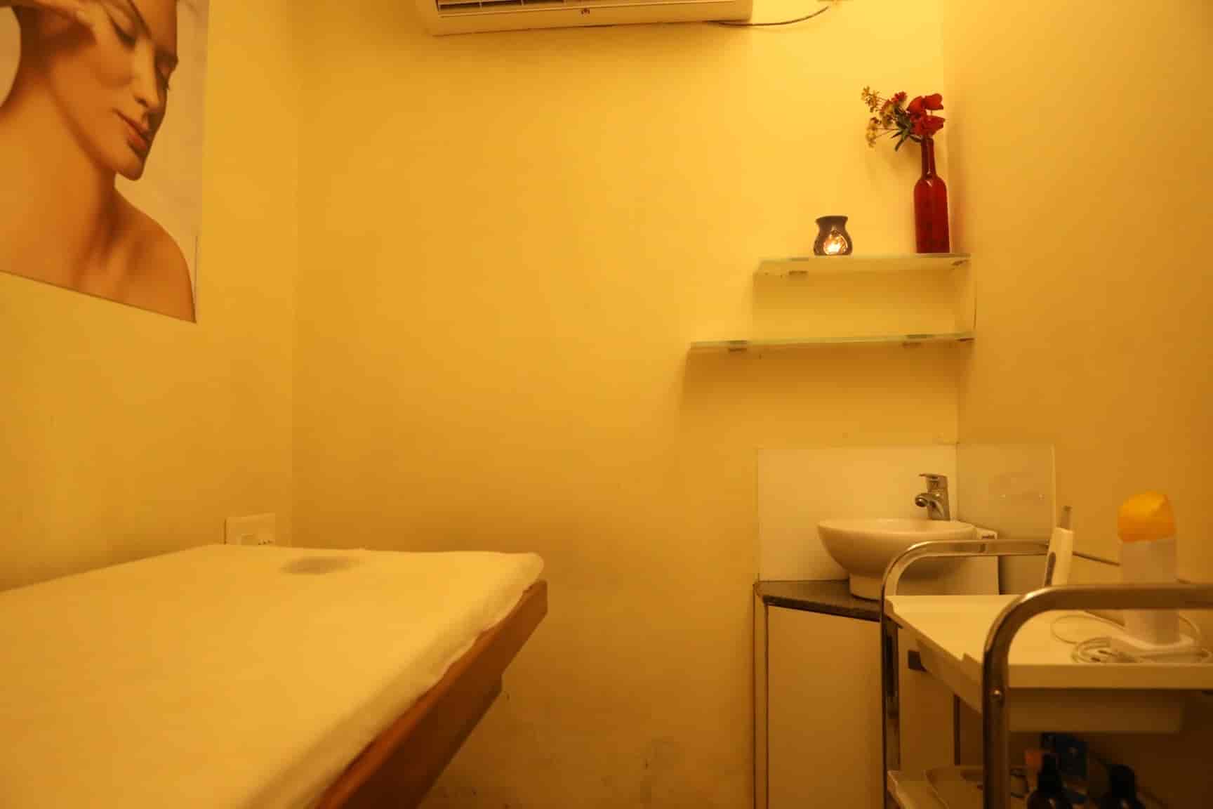 Find list of Lookwell Salons in Mumbra, Thane near me Justdial