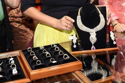 Png jewellers vashi deals