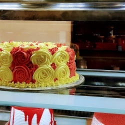 Cake World Thiruvananthapuram Regional Office  Near Al SAJ Convention  Centre  Restaurant reviews