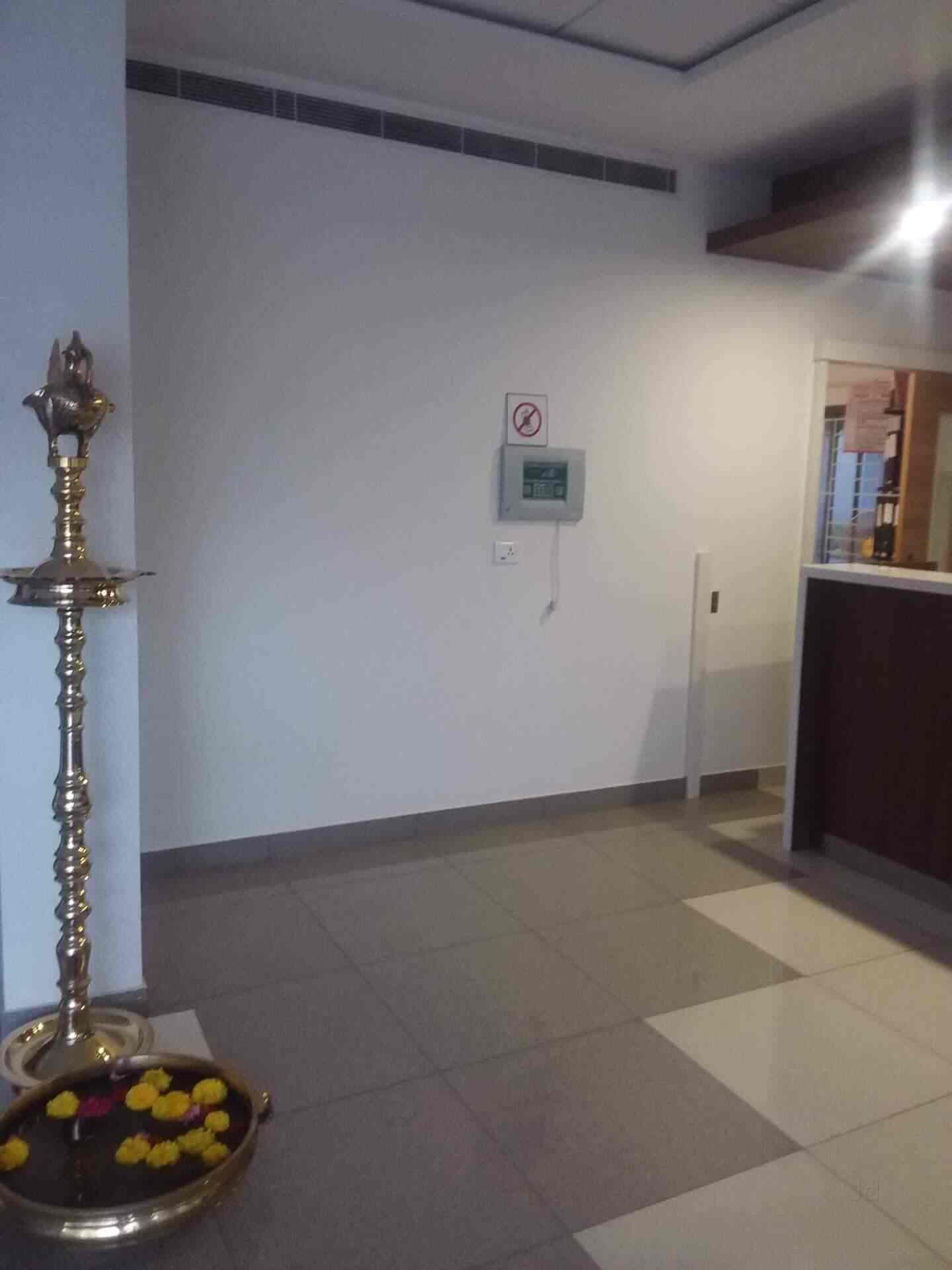 Chakrabarthy Eye Care Center in Kanjirampara,Thiruvananthapuram Best