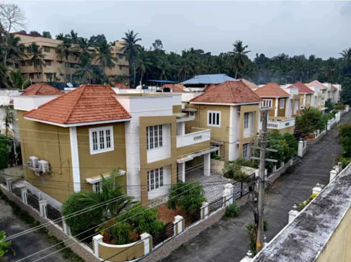 Book Green Castle in Kudappanakkunnu,Thiruvananthapuram Best Villas