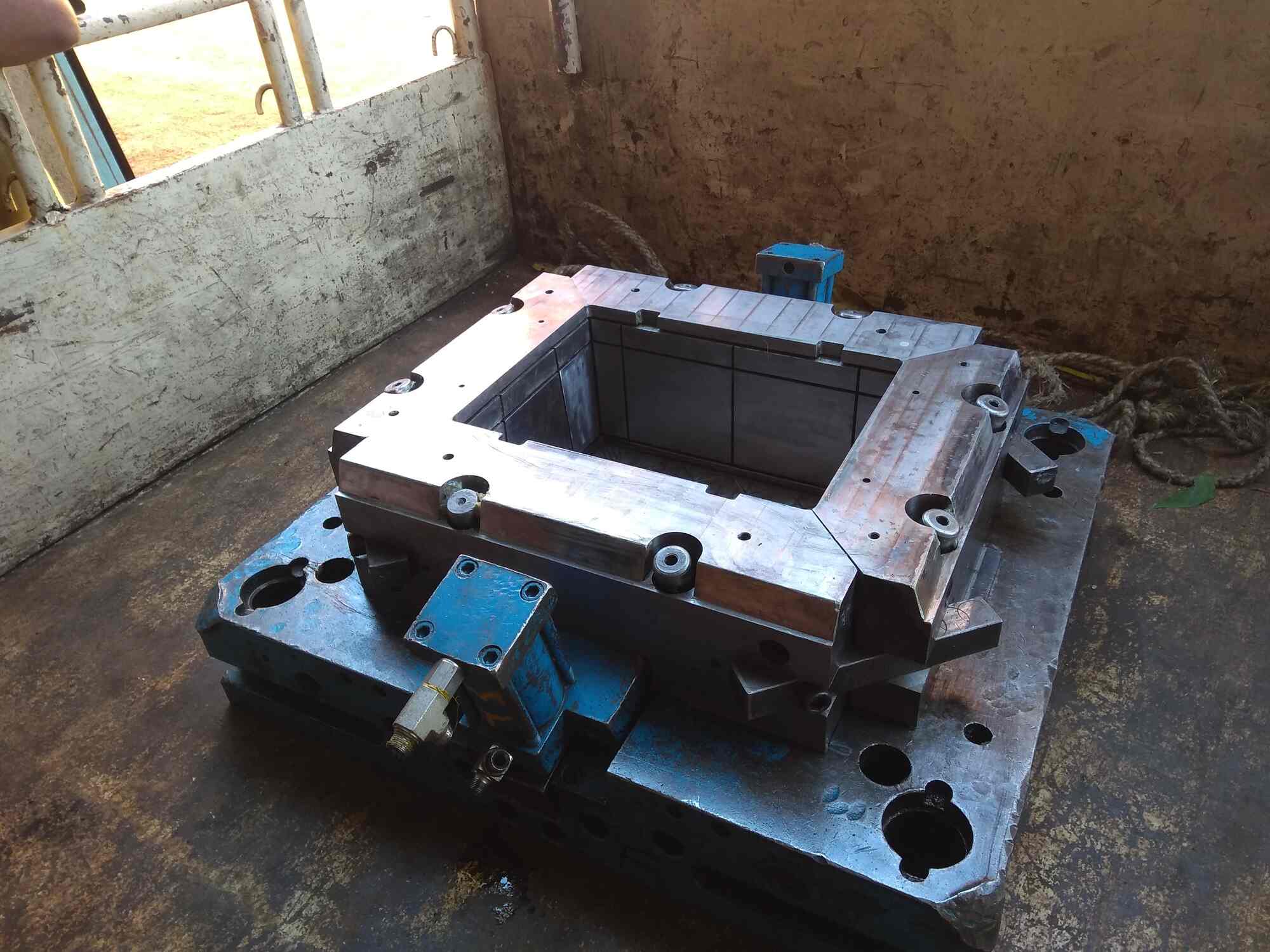 Top Plastic Moulding Manufacturers in Thiruvananthapuram प्लास्टिक