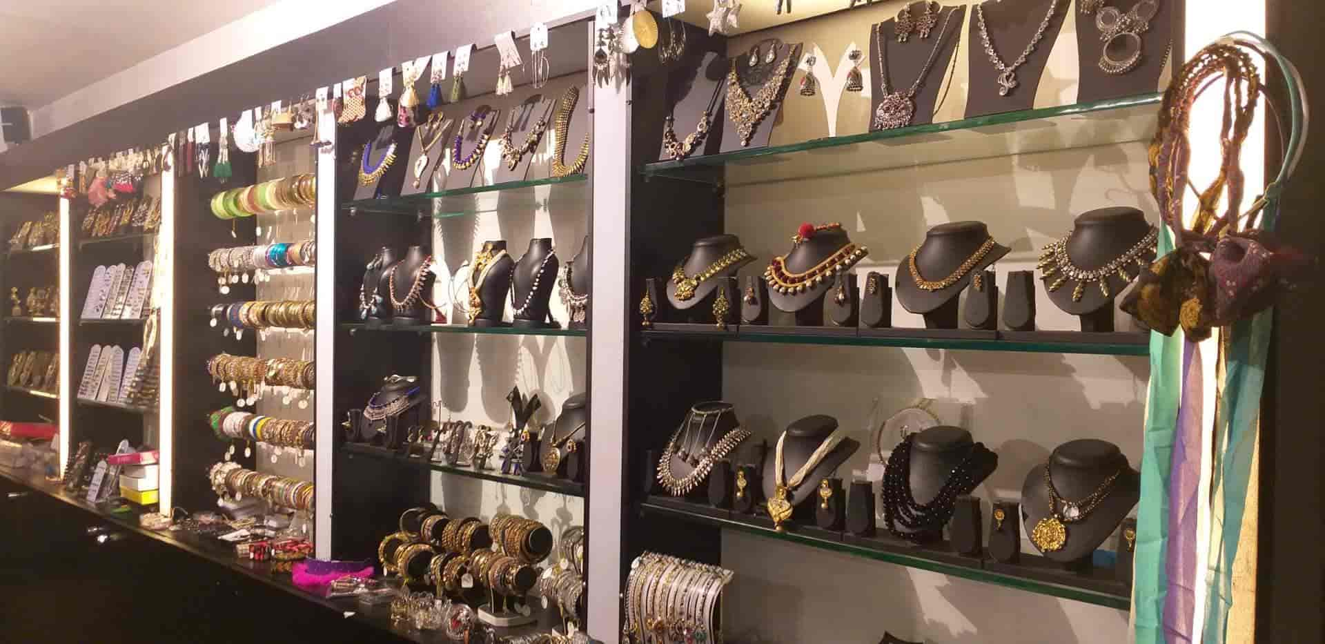 Bangles Cosmetics in Swaraj Round,Thrissur Best Imitation Jewellery