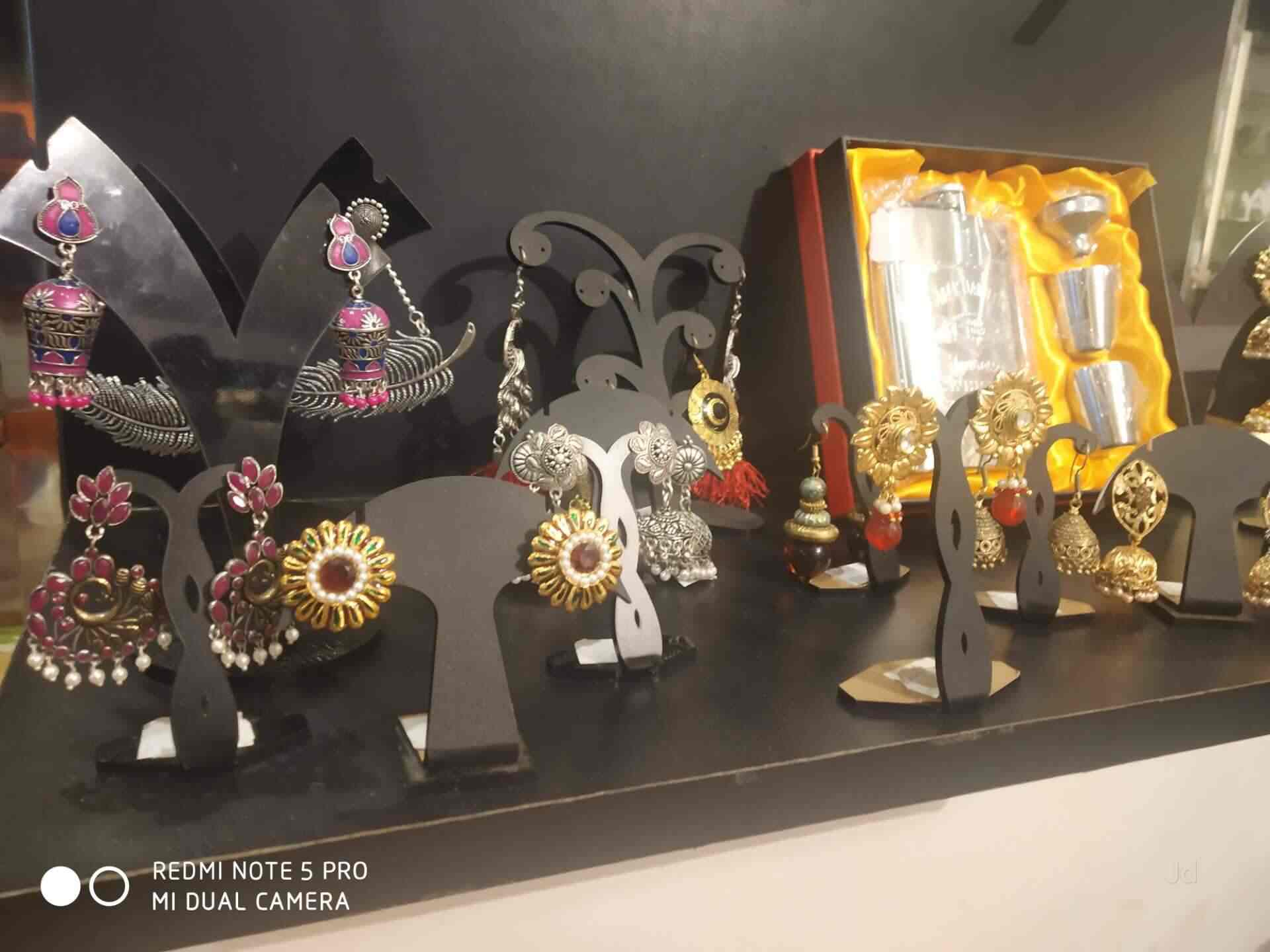 Bangles Cosmetics in Swaraj Round,Thrissur Best Imitation Jewellery