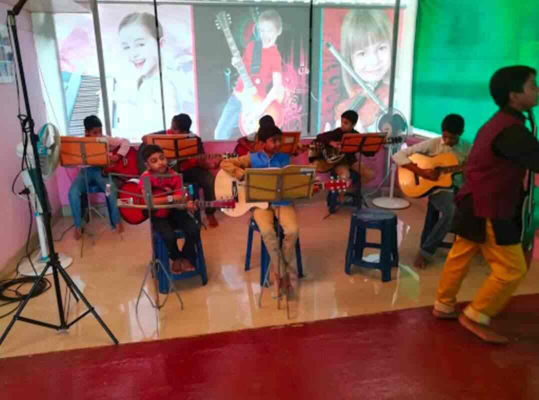 Bonyjohns Face The Music Instrument Classes, Chalakudi Music Classes
