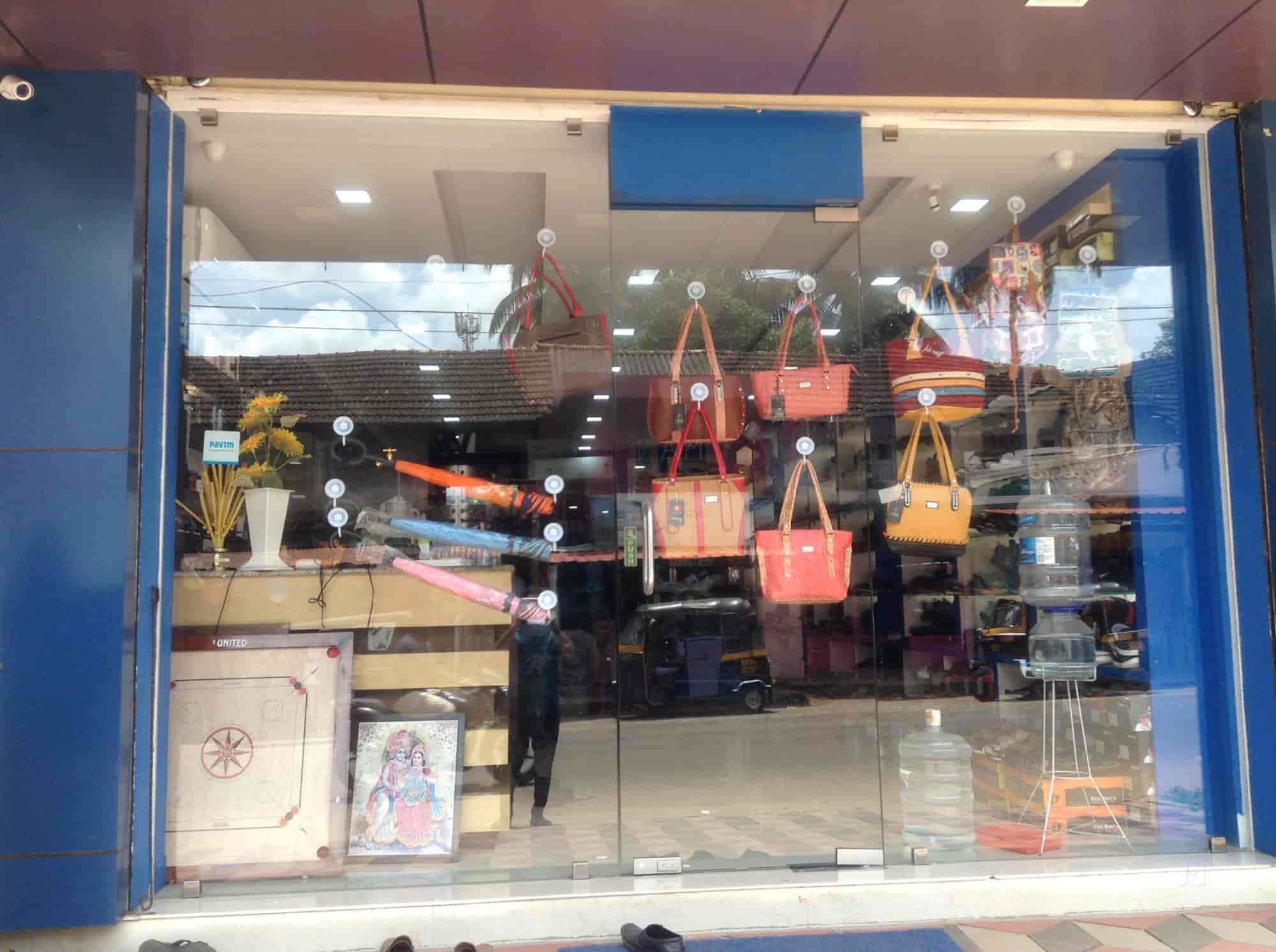 Varsha Collections in Mullurkkara,Thrissur Best Gift Shops in Thrissur Justdial