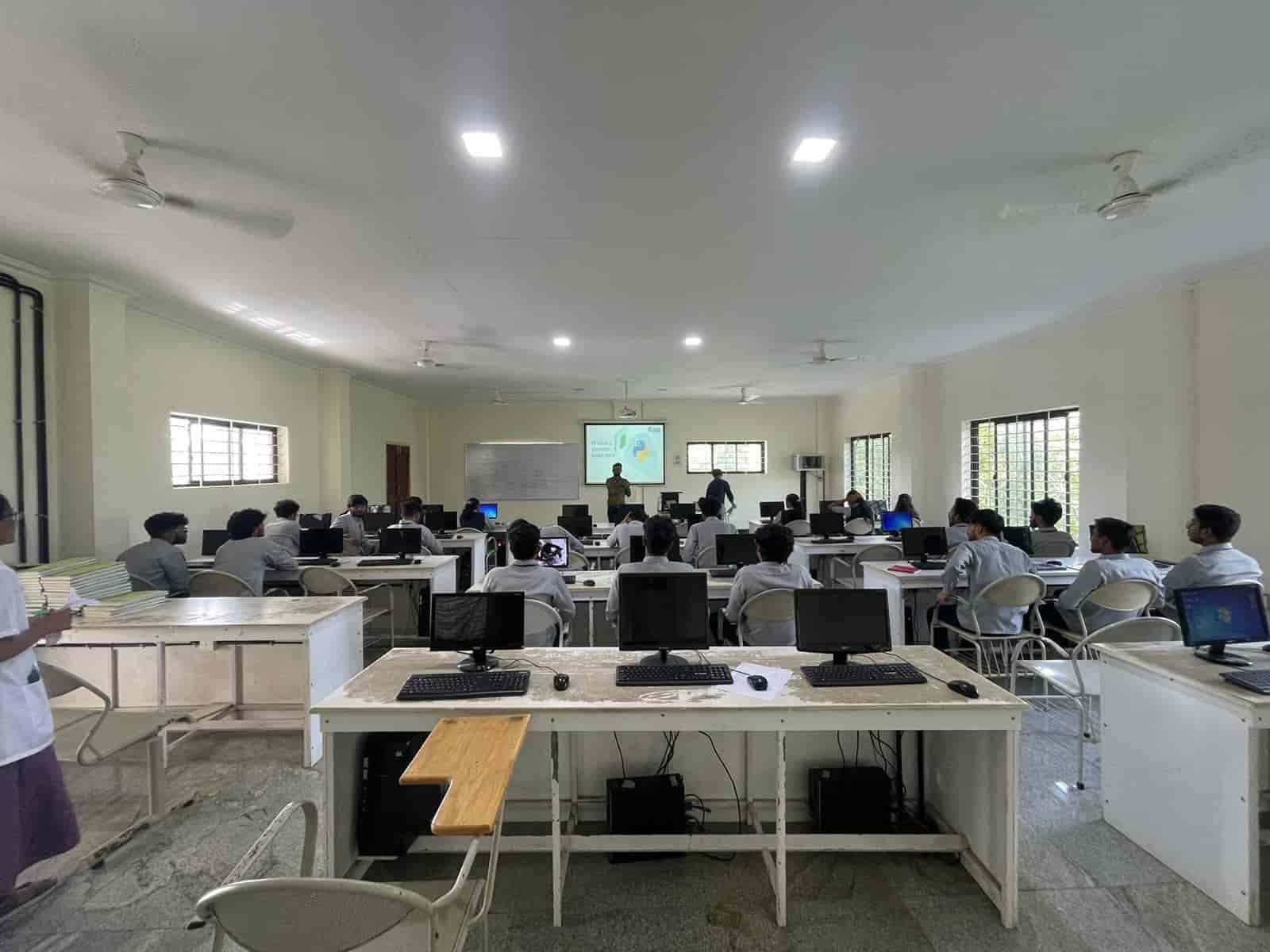 Top Educational Institutions in Mala Thrissur, Thrissur - Best Educational  University - Justdial