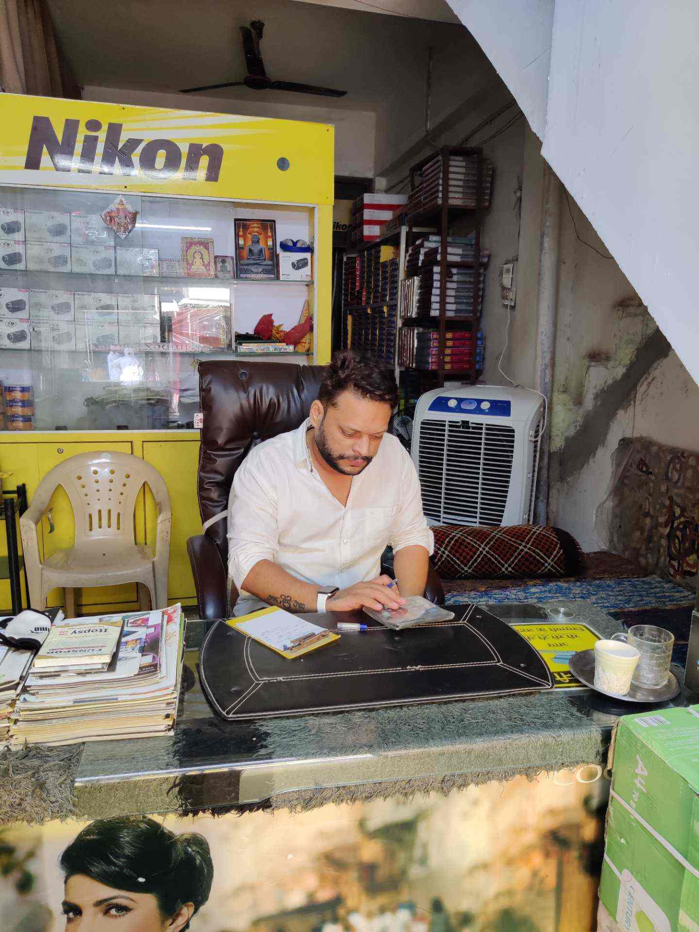 Top Digital Camera Dealers in Jhansi Best Still Camera Dealers near