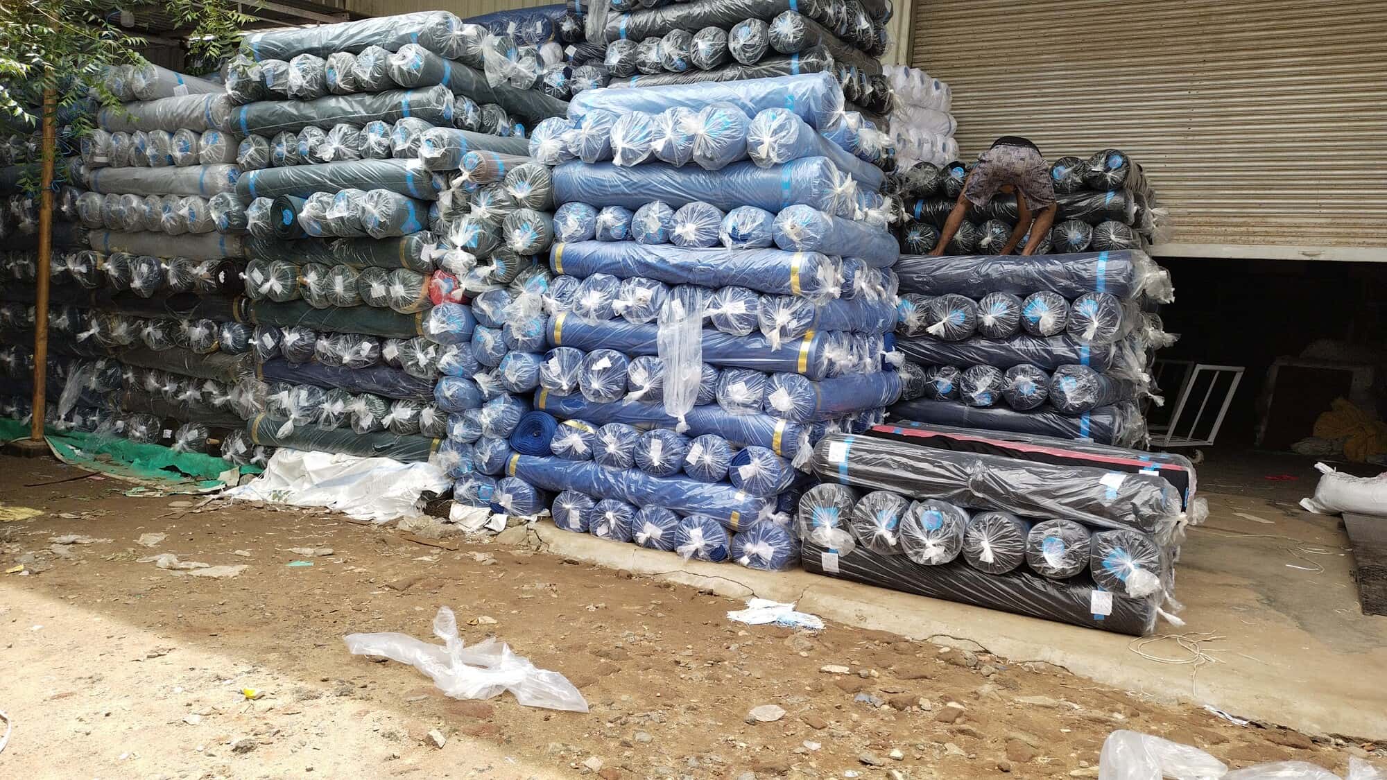 Top Woollen Fabric Wholesalers in Mumbai वूलन फैब्रिक व्होलेसलेर्स