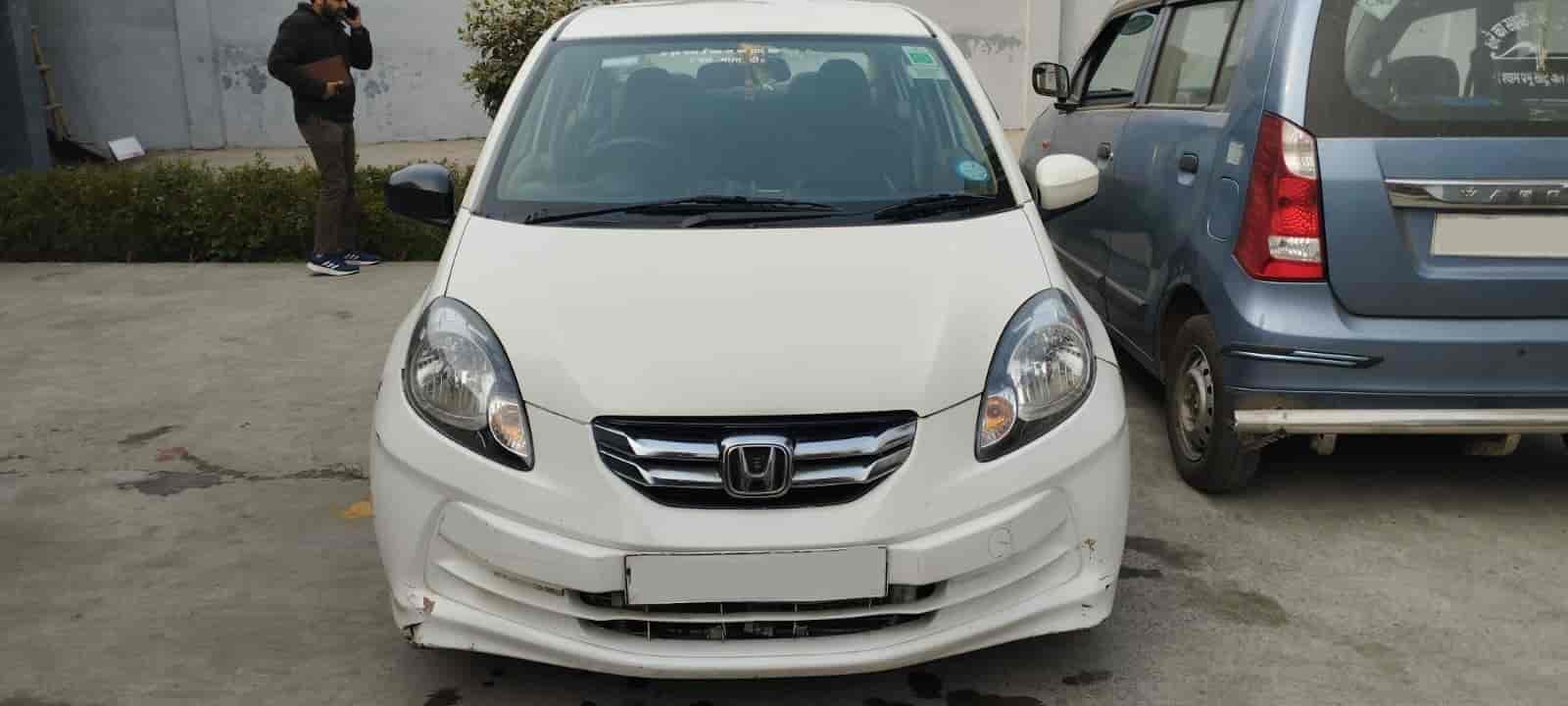 Ayngaran Grand Autos in P N Road,Tirupur Best MahindraCar Accessory