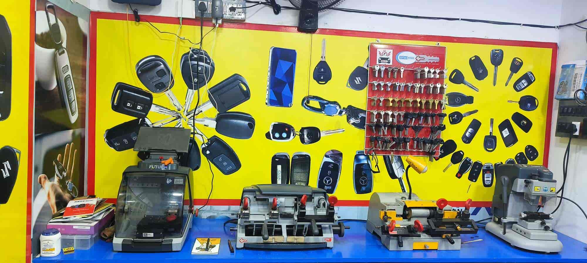 Duplicate Key Makers in Thiruvanaikoil, Trichy - Car, Home