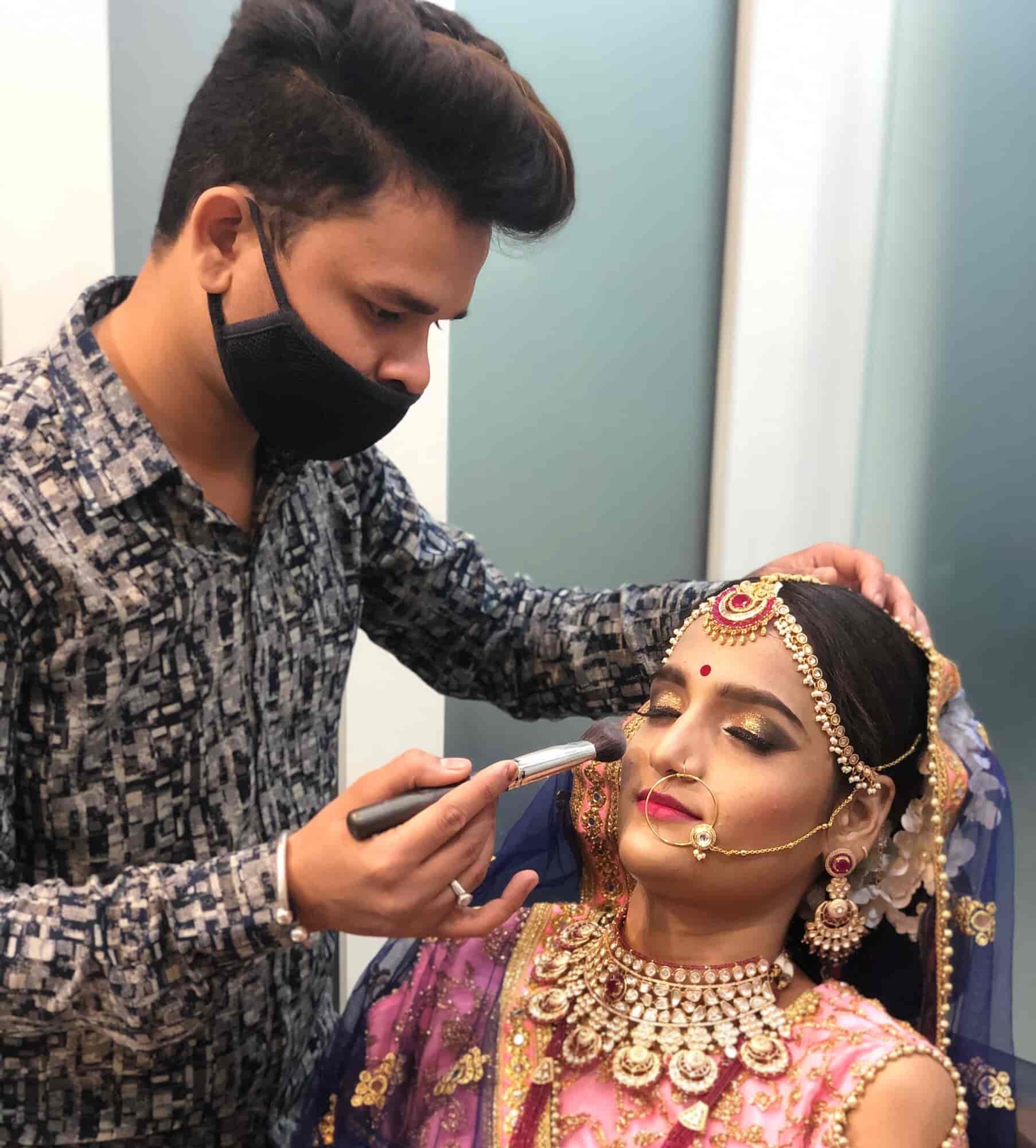 Champion Hair Salon in Hiran Magri,Udaipurrajasthan Best Salons in