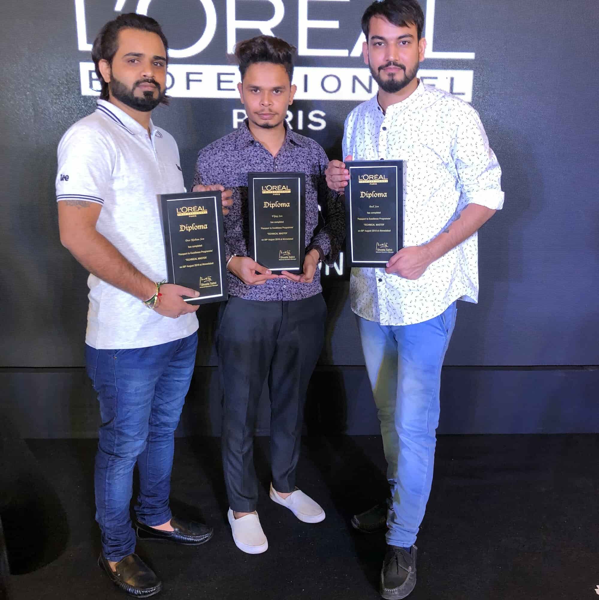 Champion Hair Salon in Hiran Magri,Udaipurrajasthan Best Salons in