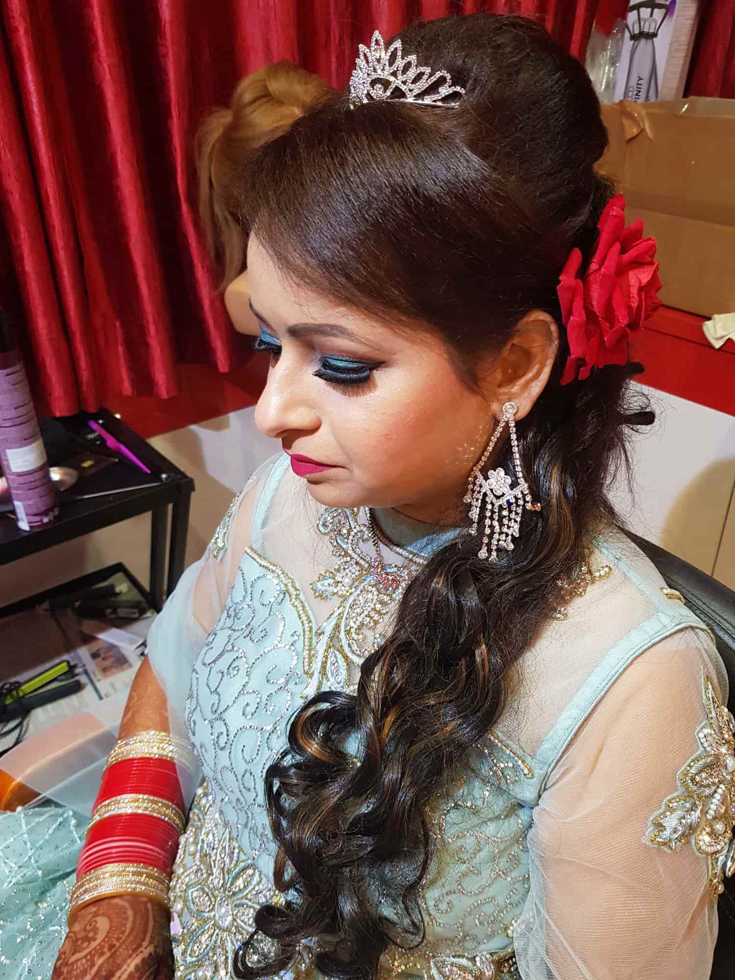 Top Beauty Parlours in City Palace RoadMadhuban,UdaipurRajasthan