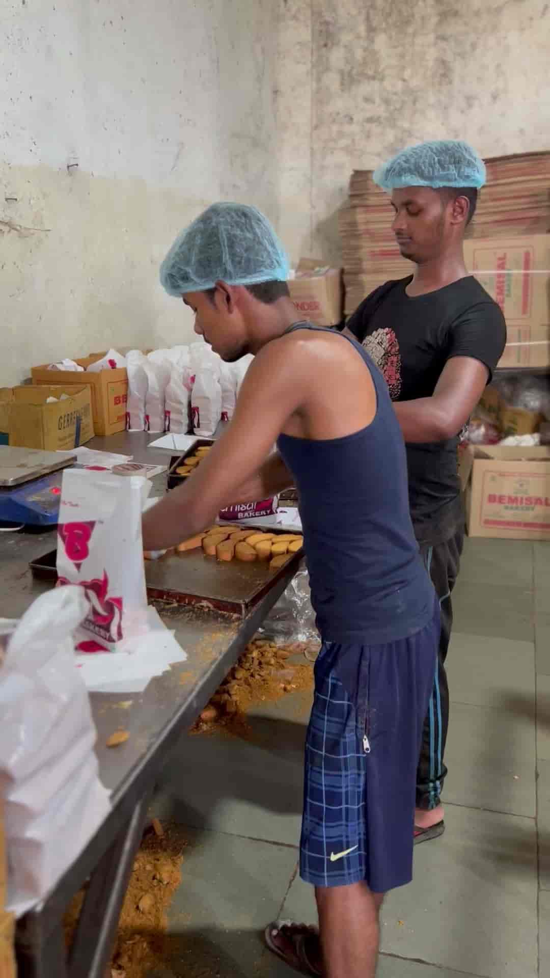 Bemisal Bakery in Suraj Nagar,Ujjain Order Food Online Best