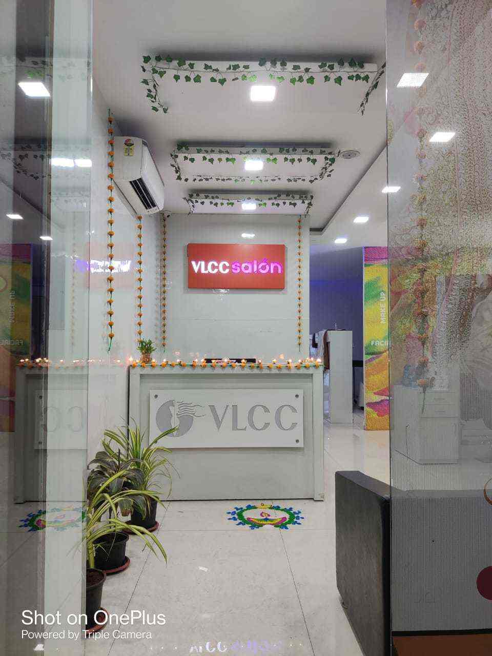 Top 111 + Vlcc hair cut price list polarrunningexpeditions