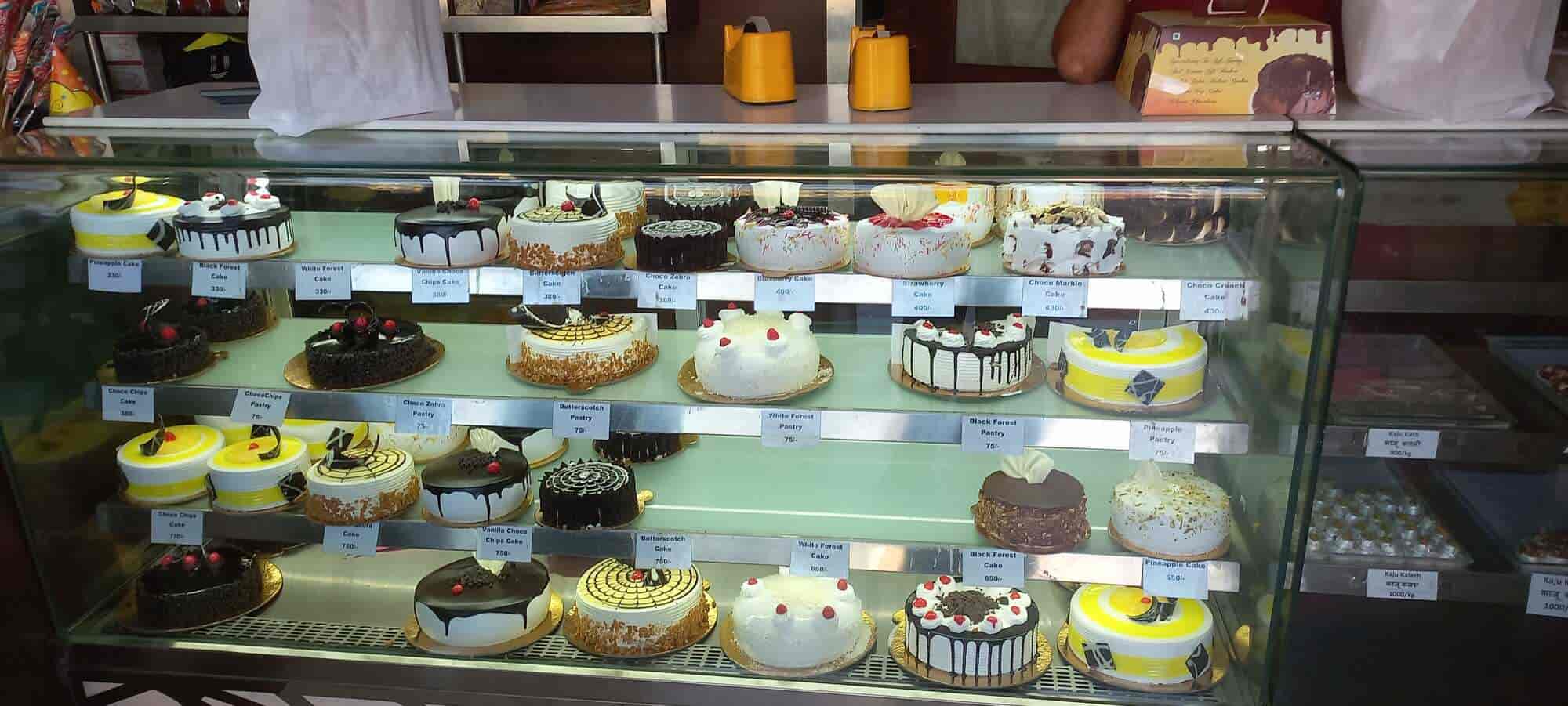 Discover more than 126 bakers lounge cakes super hot in.eteachers