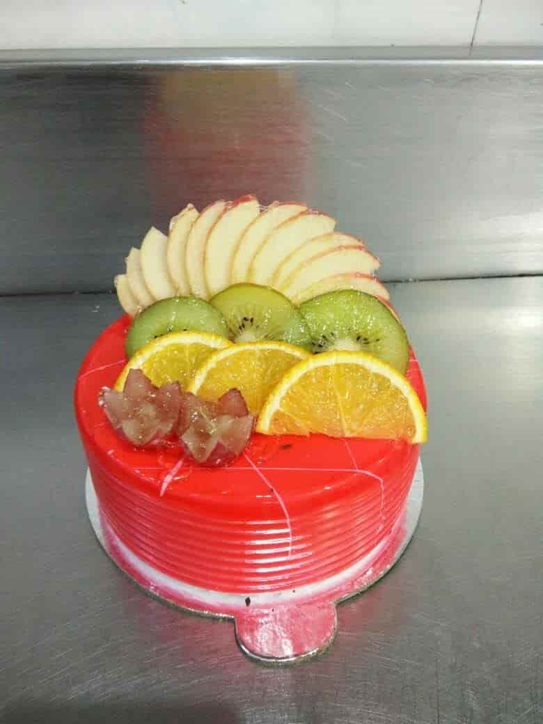 Discover more than 126 bakers lounge cakes super hot in.eteachers