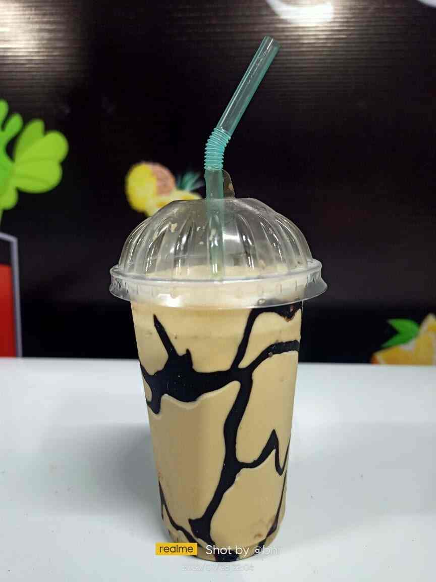 【宇田川】FRUITS26号 Fruitzu Cafe in Harni,Vadodara - Best Ice Cream Parlours near me