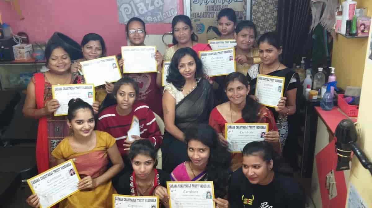 Top Salons in Soma Talav, Vadodara Best Beauty Salon near me Justdial