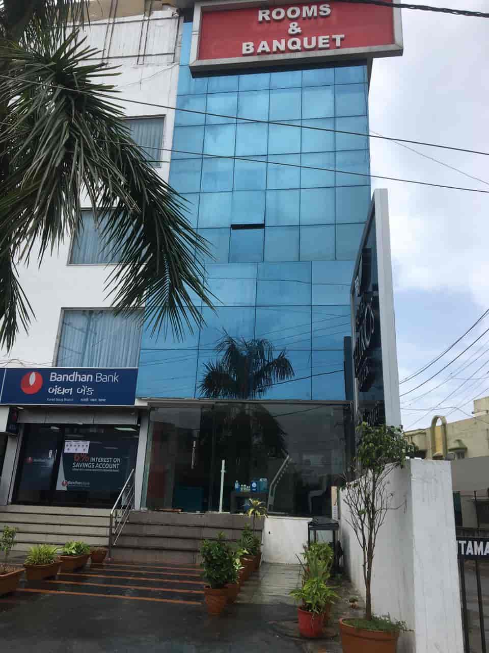 Book Dash Pg in Karelibaug,Vadodara Best Paying Guest